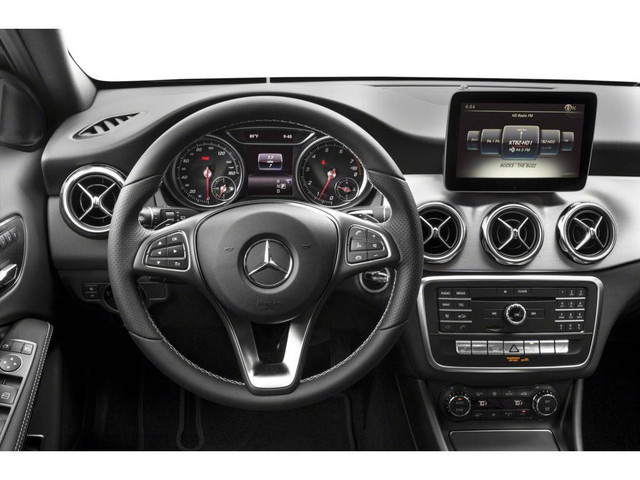 2018 Mercedes-Benz GLA 250 in Cars & Trucks in Calgary - Image 4