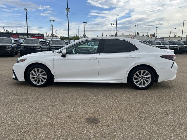 2022 Toyota Camry SE | Rear Cam | CarPlay | Rem Keyless Entry in Cars & Trucks in Edmonton - Image 4
