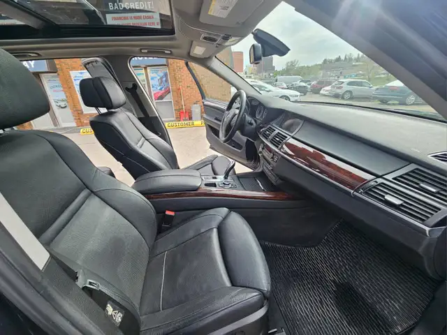 2011 BMW X5 xDrive50i All Wheel Drive, No Accidents - 1 Owner! in Cars & Trucks in Calgary - Image 17