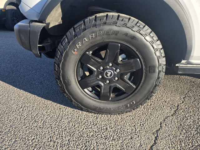2022 Ford Bronco BLACK DIAMOND | HTD SEATS | REM START | REV CAM in Cars & Trucks in Calgary - Image 4