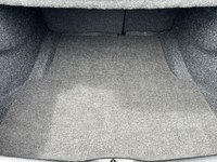 This 2018 Dodge Charger SXT has a Grey Exterior and Cream Interior with seating for 5. Equipped with... (image 6)