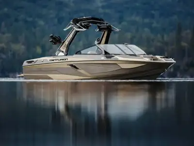 Boat: CENTURION Ri230