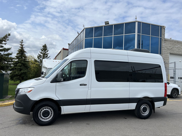 2019 Mercedes-Benz Sprinter Passenger Van 2019 Mercedes-Benz Spr in Cars & Trucks in Oakville / Halton Region - Image 3