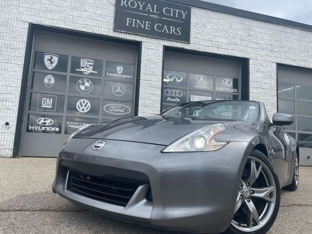 2011 Nissan 370Z AUTO! TOURING! ROADSTER! CLEAN CARFAX! in Cars & Trucks in Guelph - Image 2