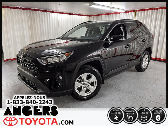 2021 Toyota RAV4 in Cars & Trucks in Saint-Hyacinthe