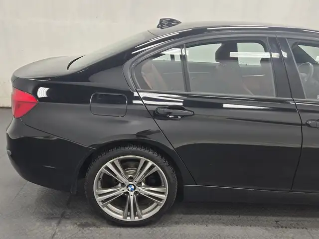2018 BMW 330i xDrive CAMERA, BLUETOOTH, VOLANT & SIEGES CHAUFF, in Cars & Trucks in Longueuil / South Shore - Image 13