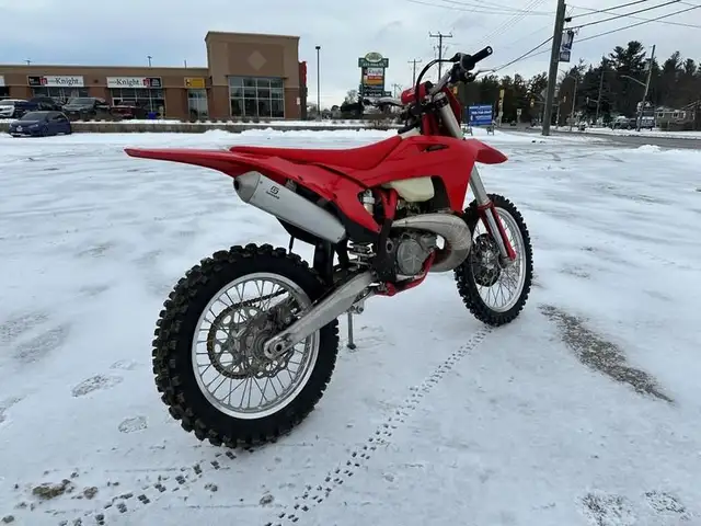 2023 GASGAS EX 250 in Dirt Bikes & Motocross in Barrie - Image 3