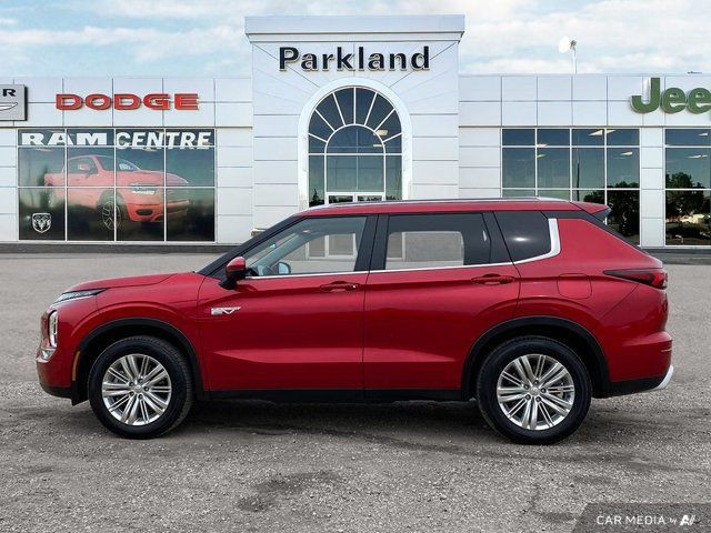 2024 Mitsubishi Outlander PHEV LE AWD Sunroof Nav Capable in Cars & Trucks in St. Albert - Image 2