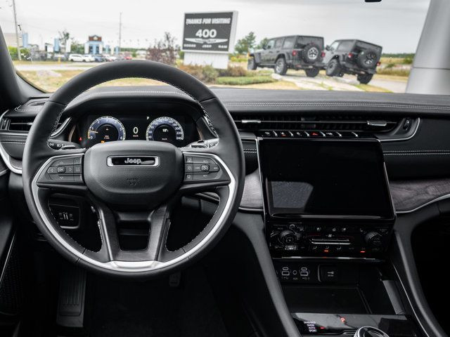 2025 Jeep Grand Cherokee L Limited in Cars & Trucks in Barrie - Image 2