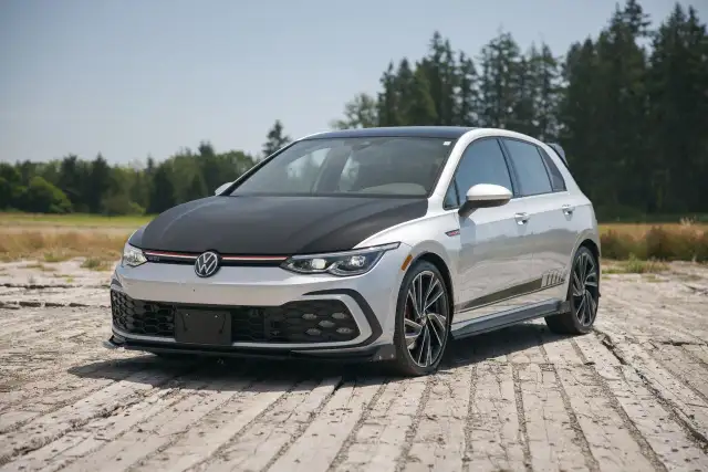 2022 Volkswagen Golf GTI in Cars & Trucks in Delta/Surrey/Langley - Image 5
