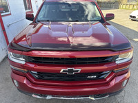 LT | 4X4 | CREW CAB | 5.3L V8 | HEATED SEATS | TONNEAU COVER | FENDER FLARES This 2018 Chevrolet Sil... (image 1)