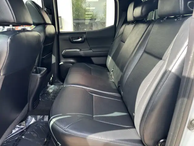 2021 Toyota TACOMA SR5 4x4 Double Cab Super in Cars & Trucks in Calgary - Image 14