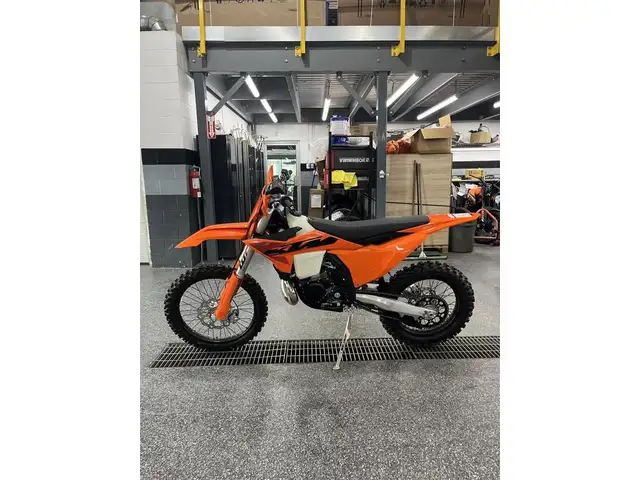 2025 KTM 250 XC in Dirt Bikes & Motocross in Granby - Image 6