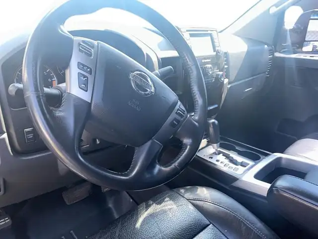 2014 NISSAN TITAN SV 4X4 SWB in Cars & Trucks in Stratford - Image 11