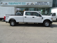  2022 Ford F-250 GAS 4X4 CREW CAB WITH 8 FT LONG BOX / 2 IN STOC