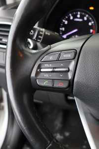 VÉHICULE AVEC UN SEUL PROPRIÉTAIRE ET JAMAIS ACCIDENTÉ!! A/C, GROUPE ELECTRIQUE, CAMERA DE RECUL, BL... (image 8)