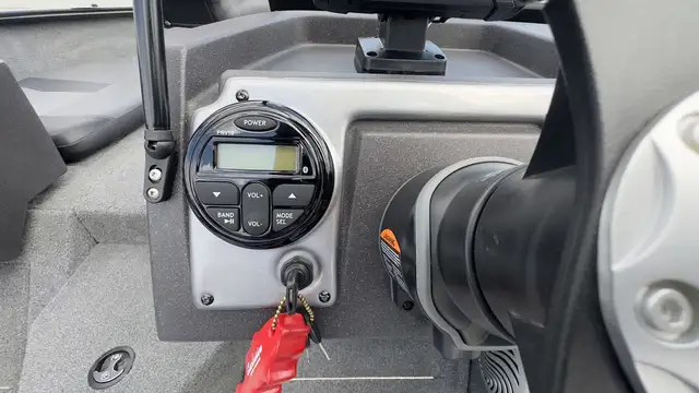 2022 TRACKER ProGuide V-175 Combo Mercury 115 ProXS 4stroke --us in Powerboats & Motorboats in Prince Albert - Image 19