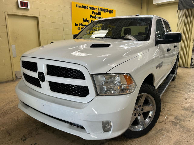 2017 RAM 1500 Express in Cars & Trucks in Windsor Region