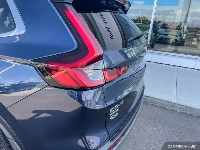 2023 Honda CR-V HYBRID Touring Hybrid Efficiency, AWD, Honda Sen in Cars & Trucks in Medicine Hat - Image 12