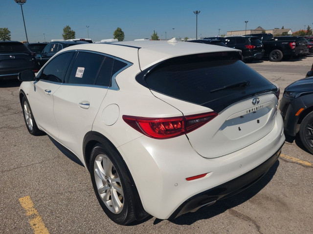 2017 INFINITI QX30 FWD *NAVI/BACKUP CAM/LEATHER/PANO ROOF/LOADED in Cars & Trucks in City of Toronto - Image 4