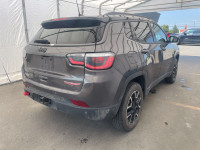 À voir! / Come see it! TRÈS BIEN ÉQUIPÉ / VERY WELL EQUIPPED. Version Trailhawk Elite 4x4, Toit pano... (image 9)