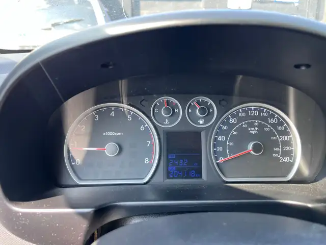 Hyundai Elantra Touring SE Manual 2012 in Cars & Trucks in Longueuil / South Shore - Image 11