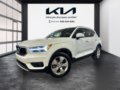 2020 Volvo XC40 Momentum, CUIR, TOIT, 8 PNEUS, 3 CLEFS, AWD ICI 