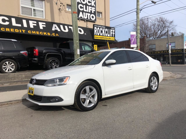 2014 Volkswagen Jetta 2.0 TDI Highline in Cars & Trucks in City of Toronto