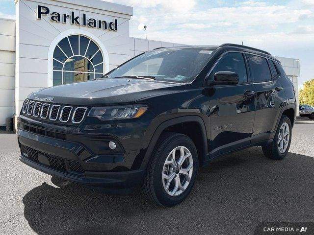 2025 Jeep Compass North 4x4 Sunroof Nav Heated Seats & Steering in Cars & Trucks in St. Albert
