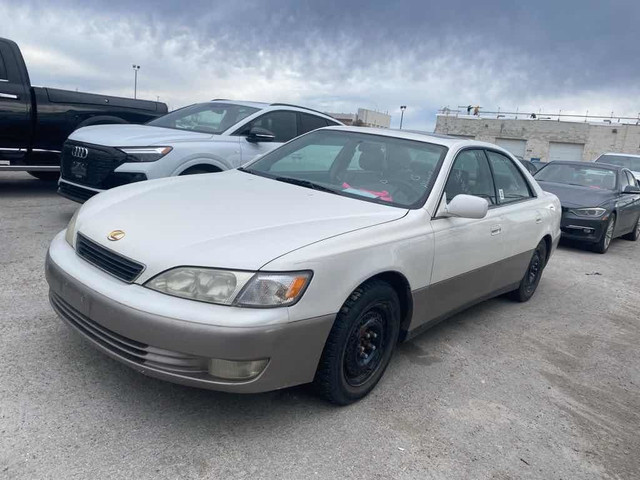  1998 Lexus ES 300 in Cars & Trucks in Barrie