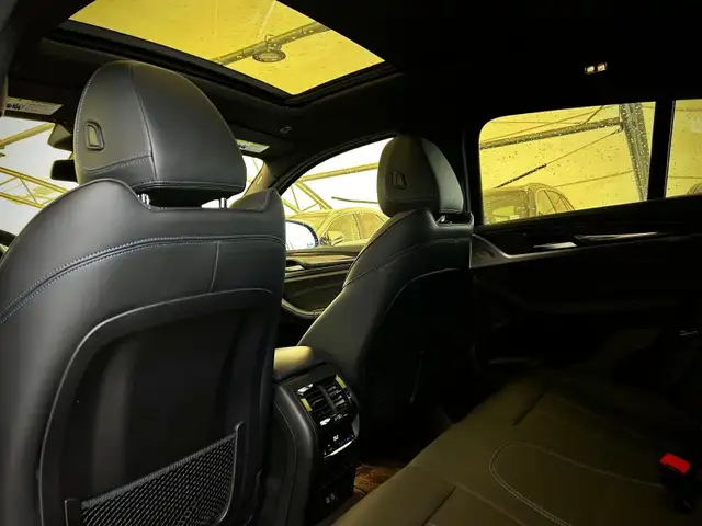 2021 BMW X4 M40i in Cars & Trucks in Calgary - Image 24