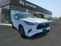 The 2025 Toyota Highlander Hybrid XLE offers a harmonious blend of efficiency, comfort, and advanced... (image 2)