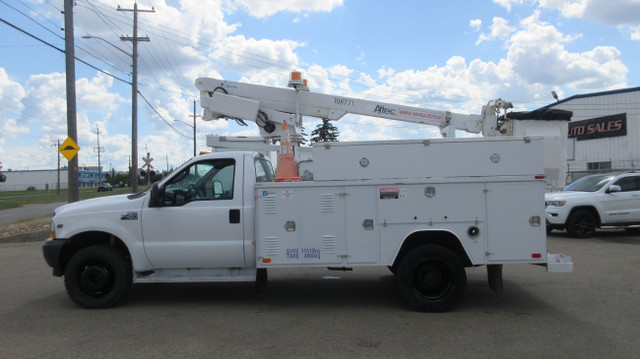 2003 Ford F-450 XL BUCKET TRUCK WITH ALTEC BOOM in Cars & Trucks in Edmonton