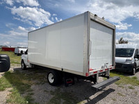LEASING AVAILABLE, RARE 2022 FORD E450 16'CUBE VAN W/Walkthrough door, Auto, Clean White Exterior wi... (image 7)