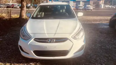 2016 HYUNDAI ACCENT SE, MANUAL TRANSMISSION, 5-SEATER, CLEAN CARFAX, NO ACCIDENT, VERY WELL MAINTAIN...