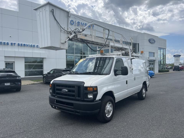 2012 Ford E-350 E-350 Super renforcé commercial Ford Econoline C in Cars & Trucks in Longueuil / South Shore - Image 2