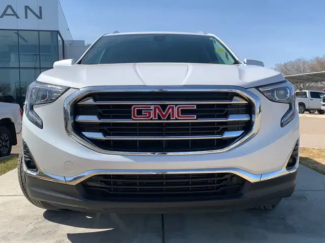 2021 GMC Terrain SLT in Cars & Trucks in Medicine Hat - Image 8