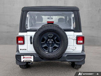 This Jeep Wrangler has a powerful Regular Unleaded V-6 3.6 L/220 engine powering this Manual transmi... (image 4)