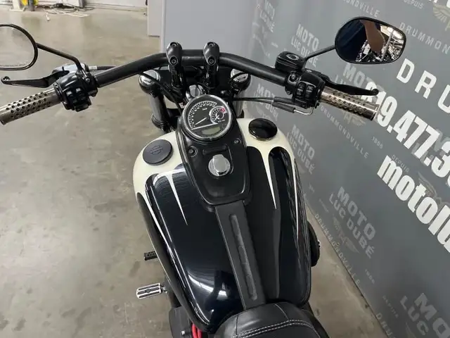 2014 Harley-Davidson FXDF Fat Bob in Street, Cruisers & Choppers in Drummondville - Image 12