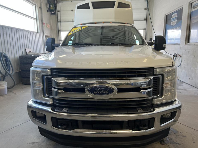 2017 Ford F-250 XLT cabine double 4RM 164 PO Ford Super Duty F-2 in Cars & Trucks in Longueuil / South Shore - Image 4