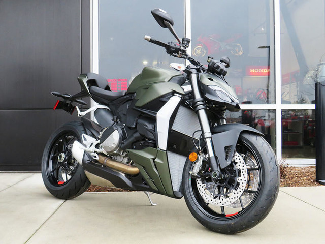 2023 Ducati Streetfighter V2 Storm Green in Sport Bikes in Cambridge