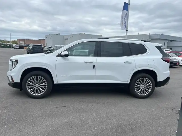 2025 GMC Acadia Denali Denali Demo in Cars & Trucks in Oakville / Halton Region - Image 5