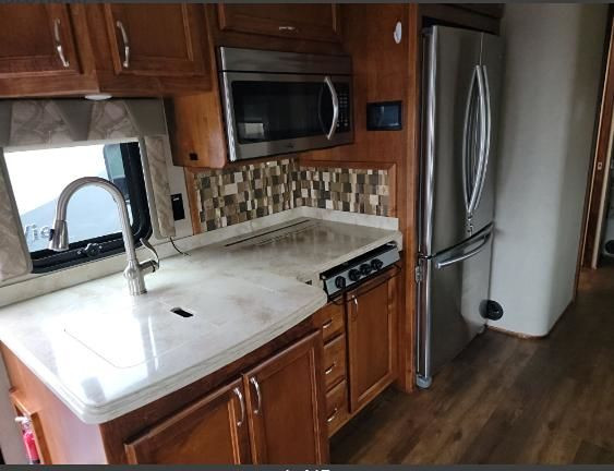 2019 Freightliner Motor Home Renegade in Cars & Trucks in Markham / York Region - Image 4
