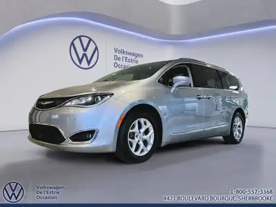 CHRYLER PACIFICA TOURING L-PLUS 2017 ! FWD / 3.6 V6 / SYSTEME DE NAVIGATION / SIEGES CHAUFFANTS / VO...