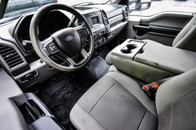 2017 Ford F-550 Super Duty DRW XL - Power Windows in Cars & Trucks in Ottawa - Image 14