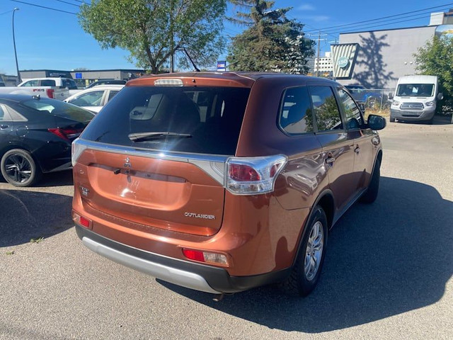 2015 Mitsubishi Outlander ES AWC in Cars & Trucks in Calgary - Image 3