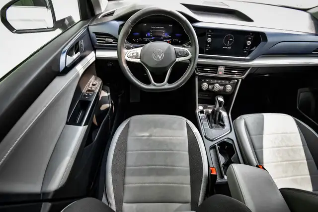 2024 Volkswagen Taos Comfortline • SUNROOF • HEATED SEATS in Cars & Trucks in Ottawa - Image 14