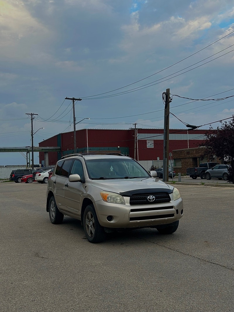 2007 Toyota RAV 4 *clean title* | Cars & Trucks | Winnipeg | Kijiji ...