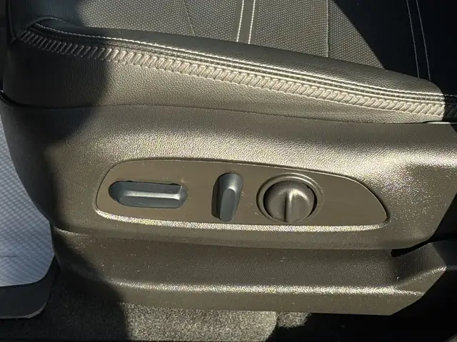 2022 GMC Terrain Denali AWD - Remote Start, OnStar, Cruise Contr dans Autos et camions dans Comté de Strathcona - Image 34