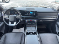 Le Hyundai Santa Fe 2024 version Luxe AWD est un VUS élégant et performant, idéal pour les familles... (image 9)